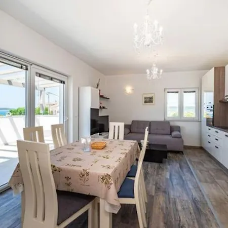 Holiday House 